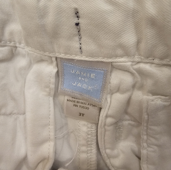 Janie and Jack White Shorts with Navy Belt - Picture 5 of 5